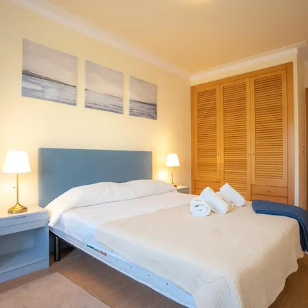 Marginal Oceanica Apartment