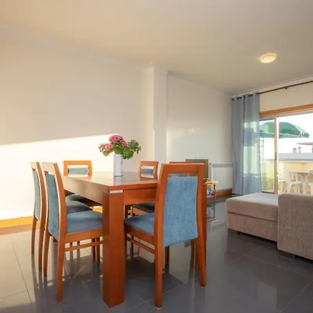 Marginal Oceanica Apartment *